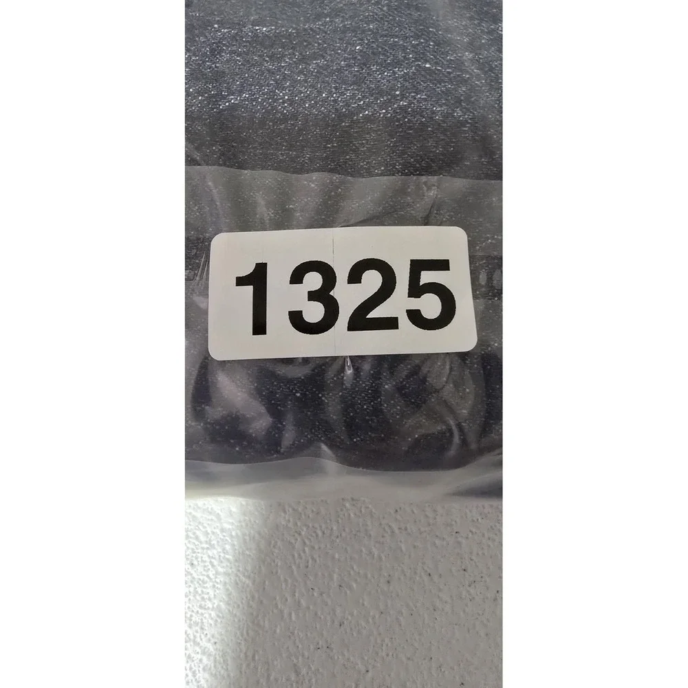 NWT Gap Cheeky Straight High‎ Rise Distressed Jeans, Size 18/34R - Picture 9 of 9